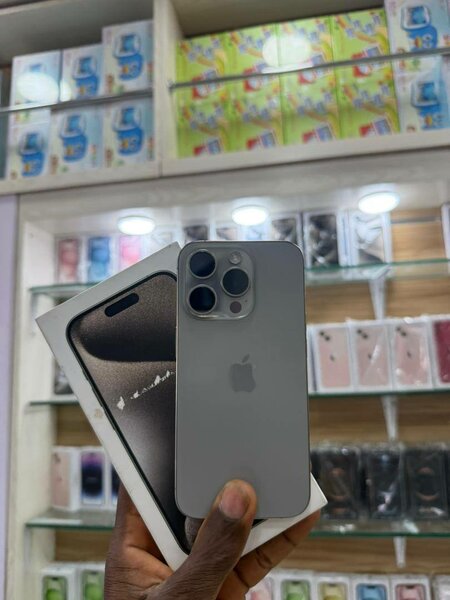 iPhone 15pro 128giga