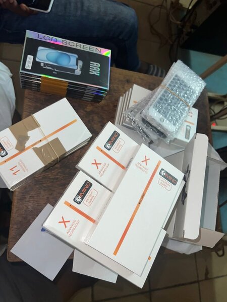 Écrans LCD pour smartphone