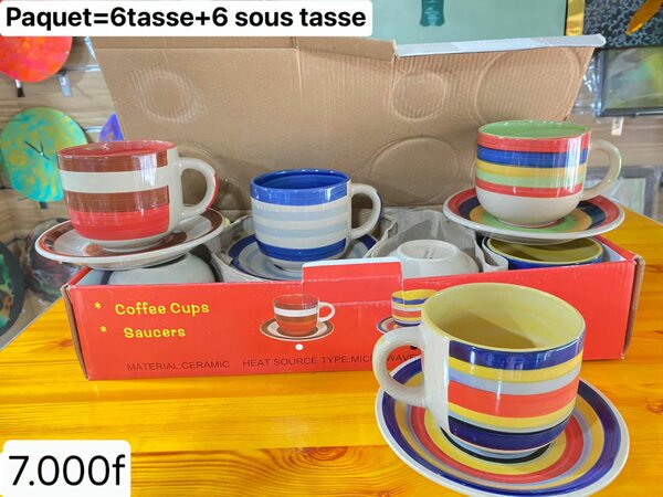 6 Tasse+6 sous tasses en porcelaine