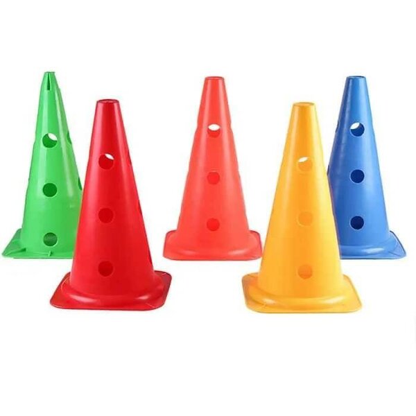 Cônes d'entraînement colorés