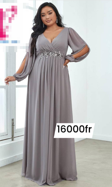 robe brodée avec ceinture-gris