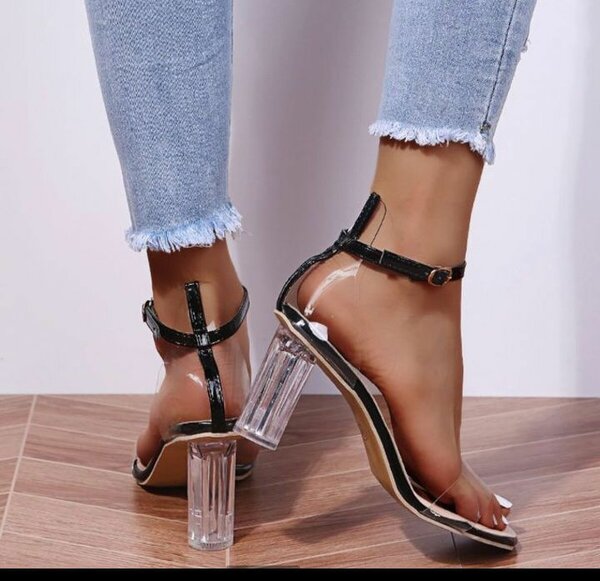 Sandales à talons transparents pour femmes