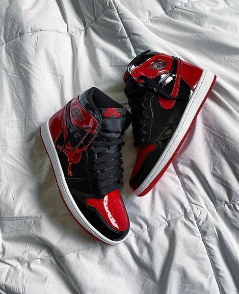 AIR JORDAN 1 LONG MIRROR