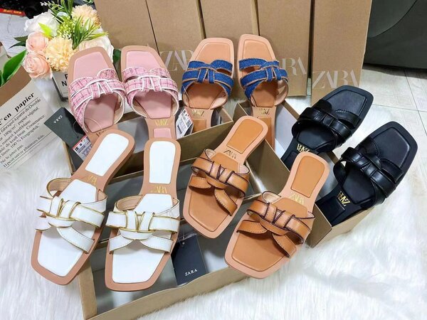 Zara twist slides