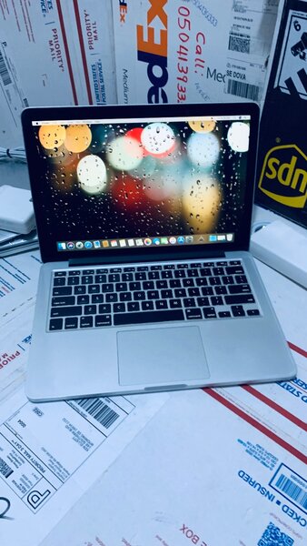 MACBOOK PRO A1502