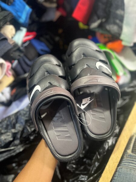 Sabots en mousse Nike noirs