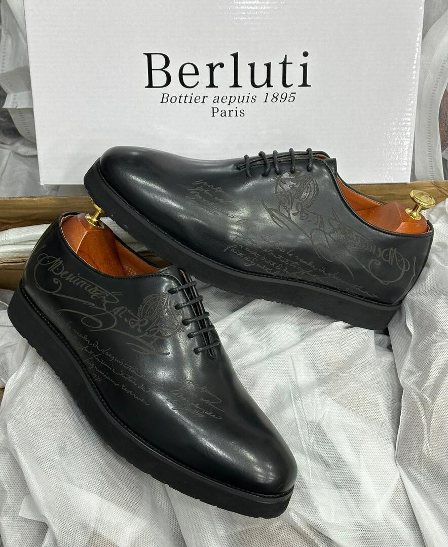 Chaussures en cuir Berluti élégantes