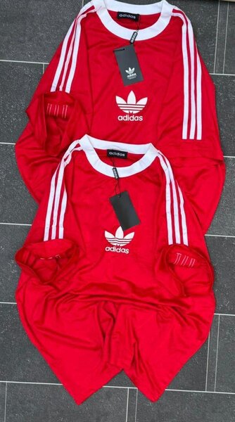 Tee-shirts Adidas