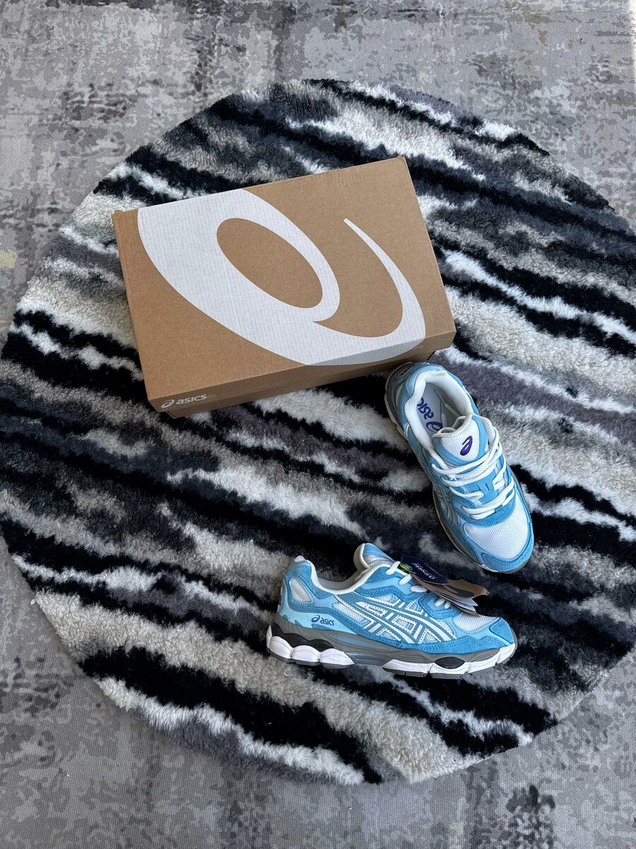 Chaussures ASICS-Blu