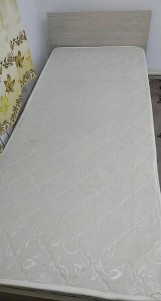 Односпальные кровати с матрасом