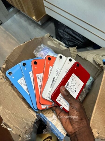 iPhone XR 64Gb