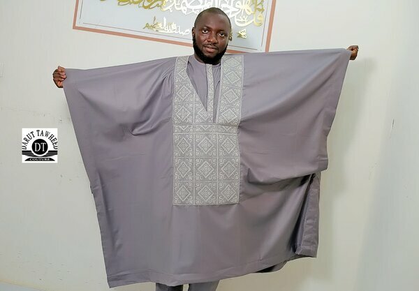 Boubou homme gris brodé