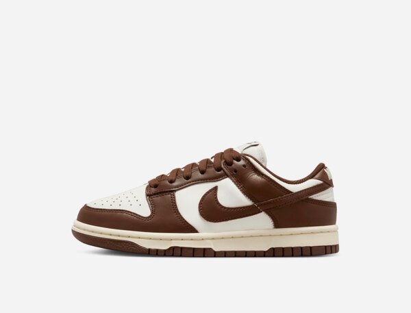 Nike Dunk Low marron et blanc