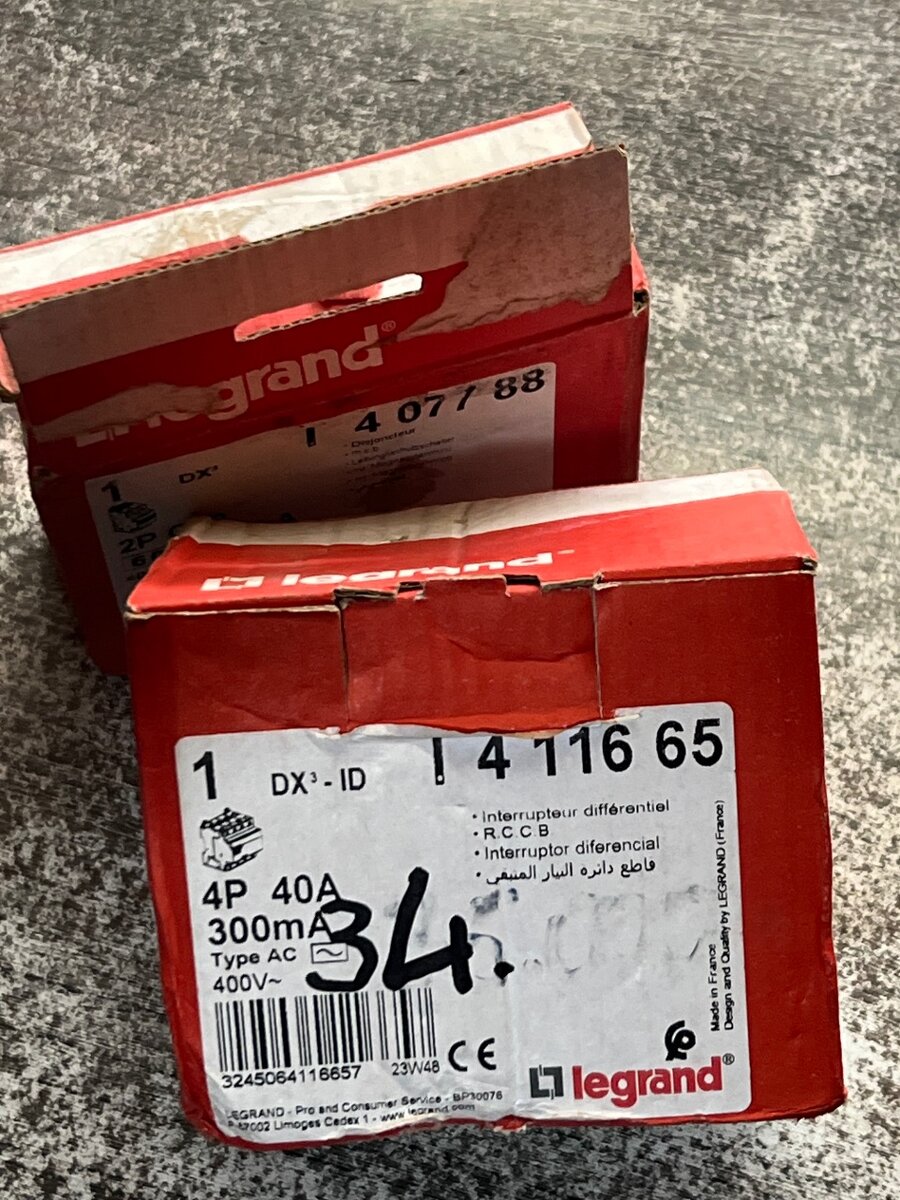 Disjoncteur intdifférentiel 4P