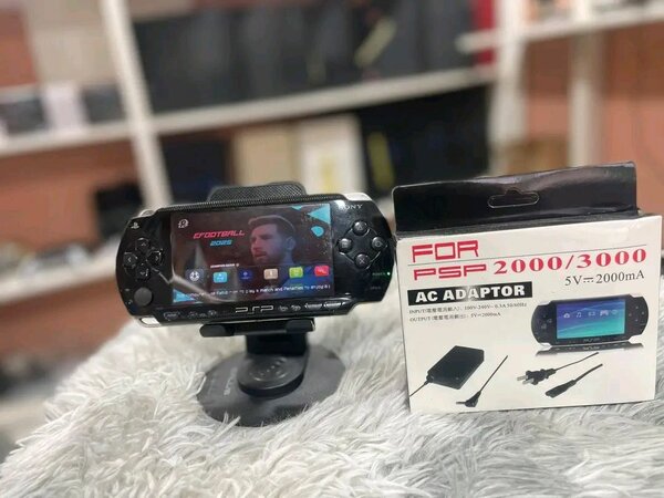 Console portable PSP + Adaptateur