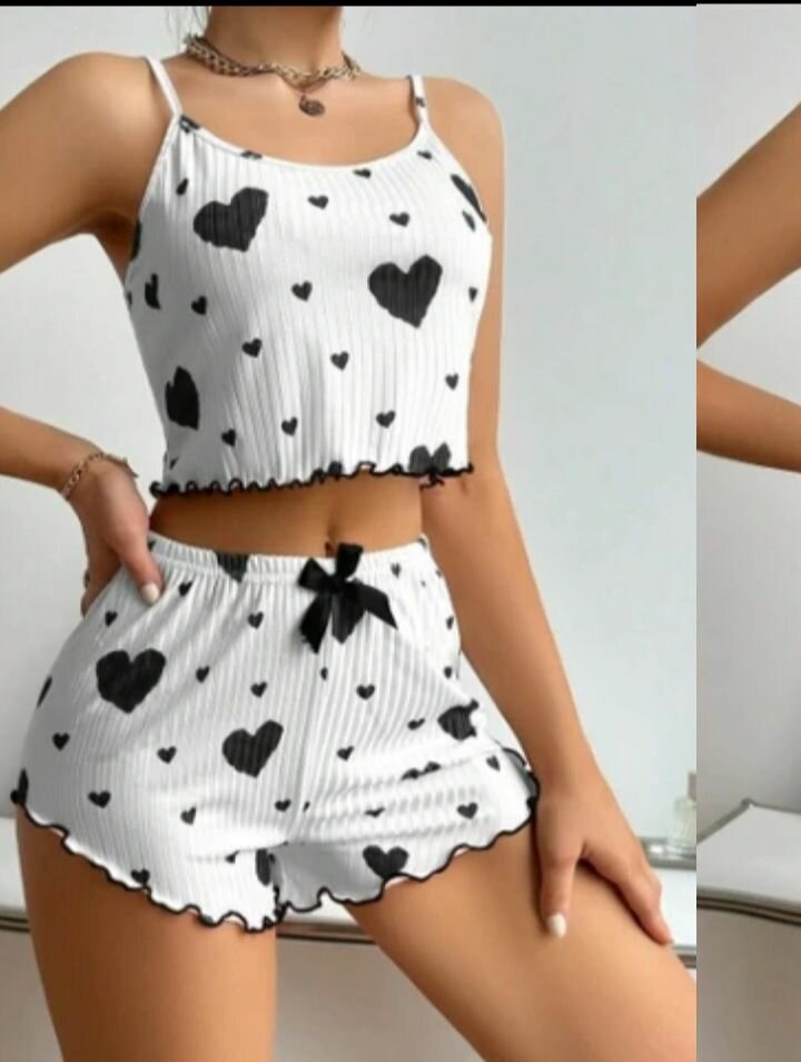 Ensemble de nuit femme à cœurs