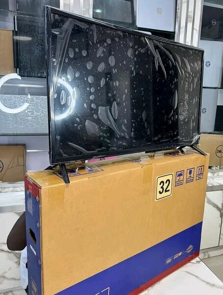 Téléviseur LED 32 pouces HD