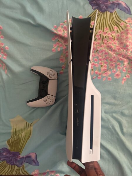 PS5 Slim standard + manette