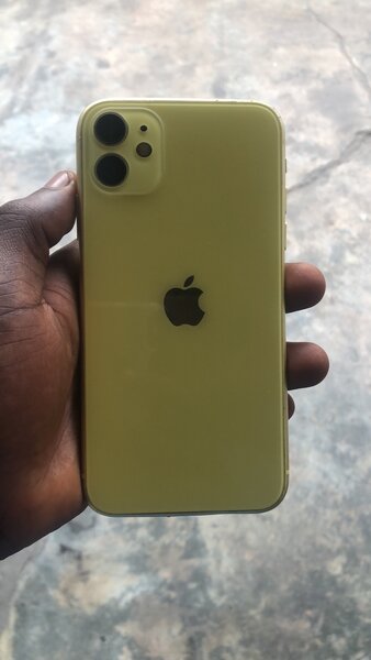 iPhone 11 simple