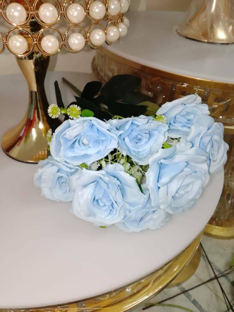 Bouquet de roses artificielles