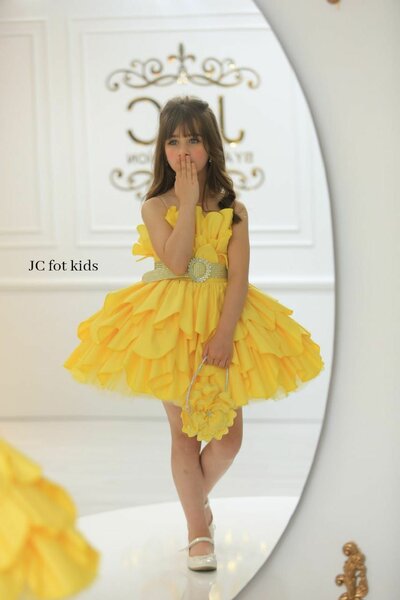 Girls yellow short gown