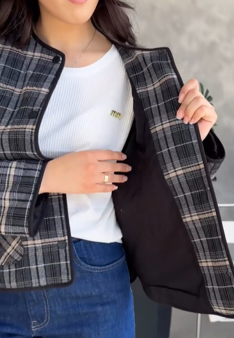 Стильный клетчатый бомбер от ZARA