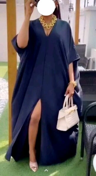 Robe élégante longue fendue