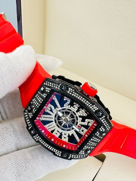 Men's luxury wrist watches