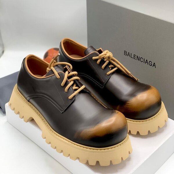 Soulier Balenciaga