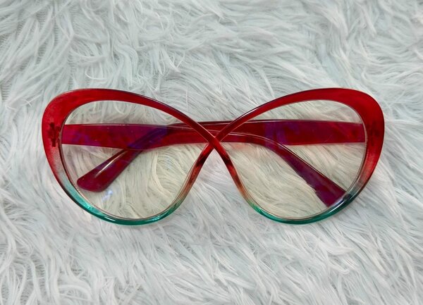 Lunettes œil de chat rouges