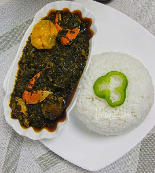 Sauce feuille avec riz