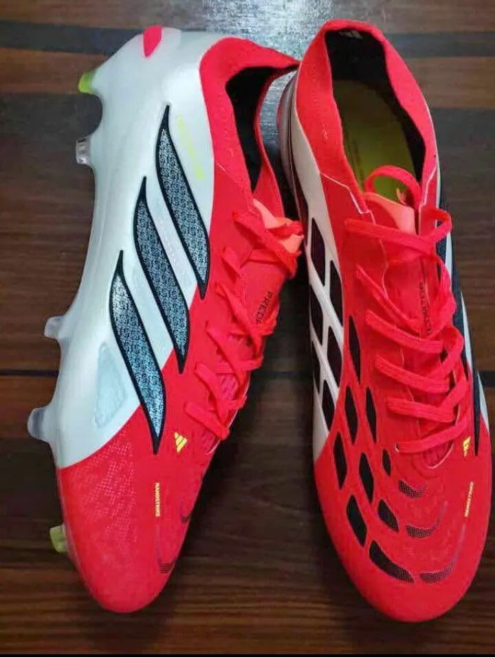 Chaussures de Football Légères