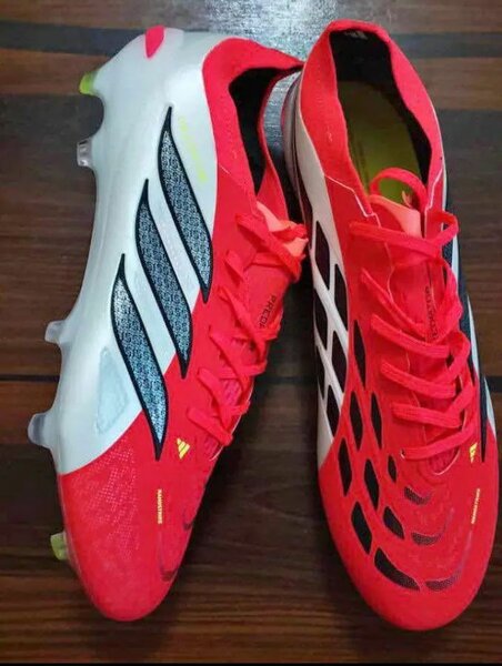 Chaussures de Football Légères