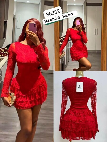 Robe en dentelle rouge élégante