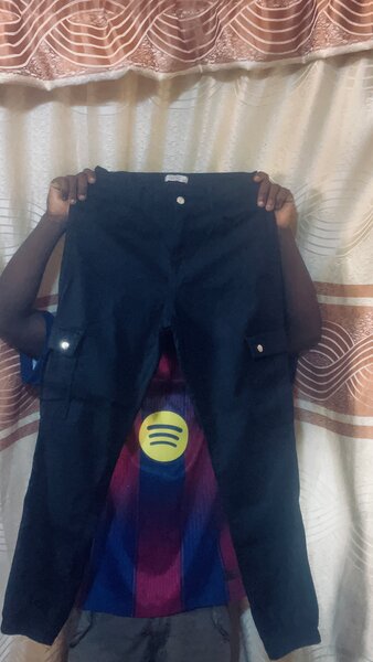 Pantalon cargo noir pour homme