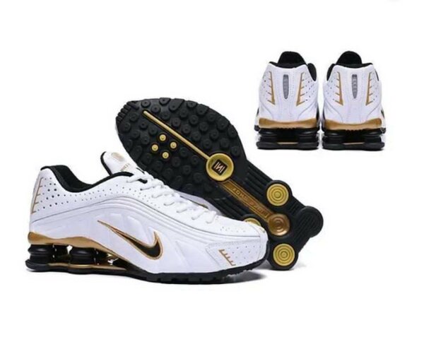 Nike Shox R4