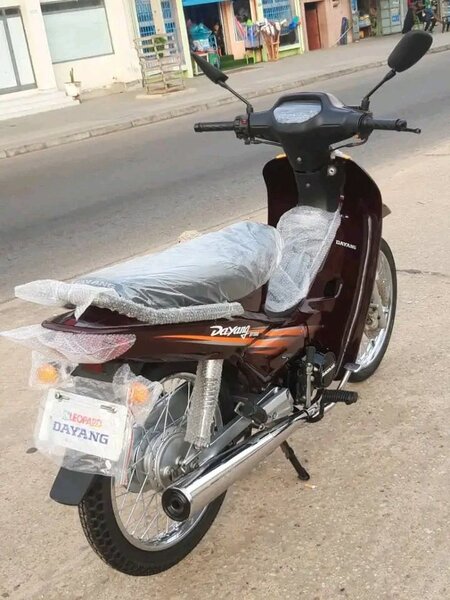 Moto Dayang urbain économique