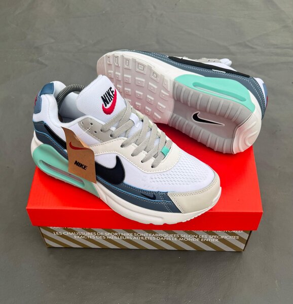 Baskets Nike Air modernes