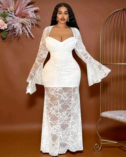 Robe en dentelle blanche pour femmes