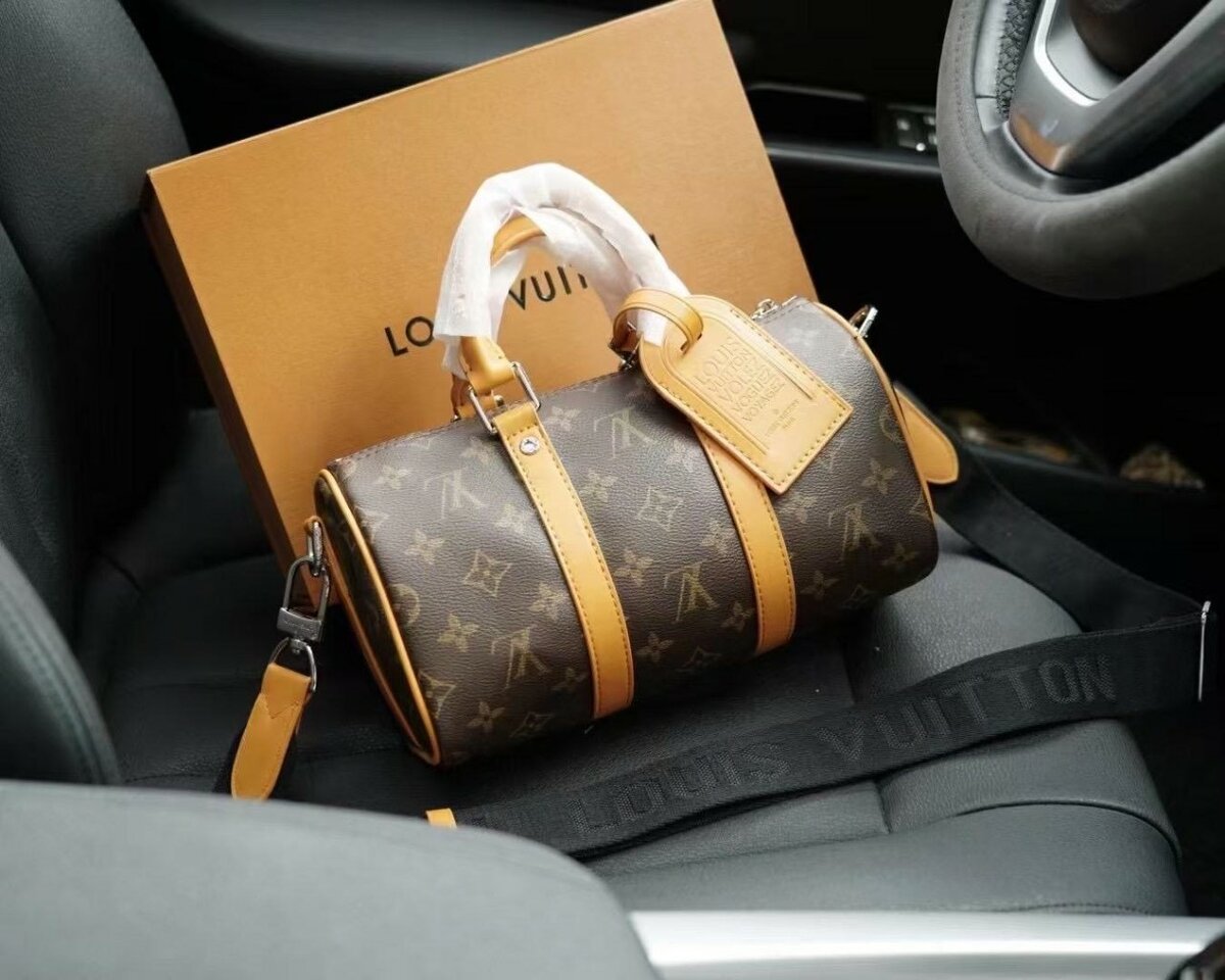 Sac bandoulière classique élégant