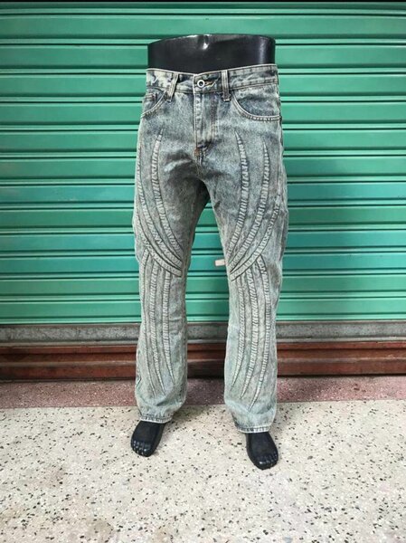 Baggy jeans