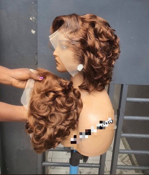 Perruque boucle polyvalente