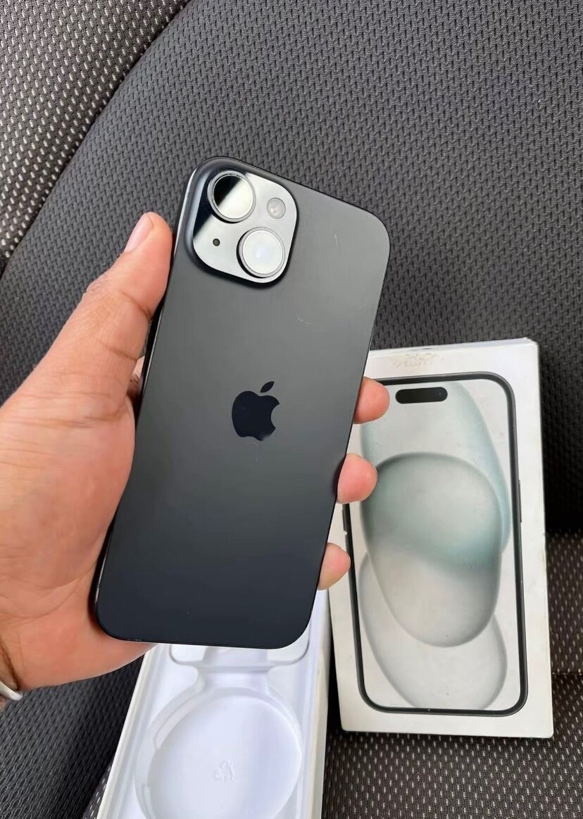 iPhone 15 simple 128Go Noir