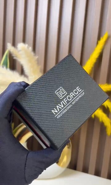 Montre Naviforce élégante mixte