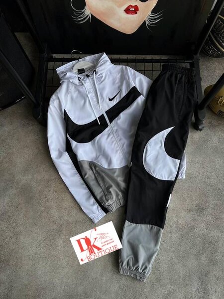 Ensemble survêtement Nike tech