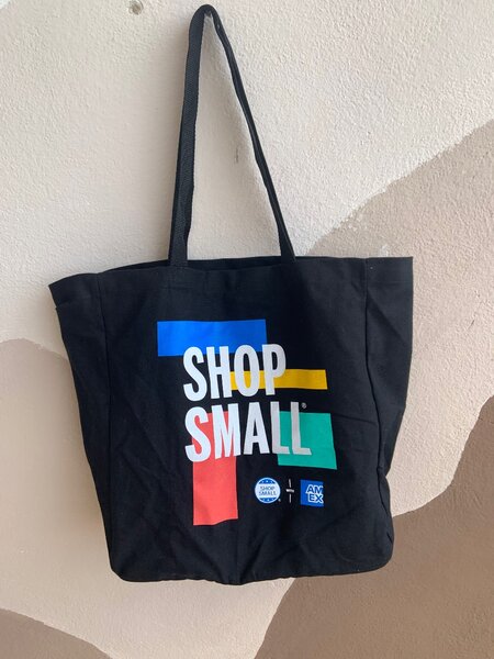 Tote bag