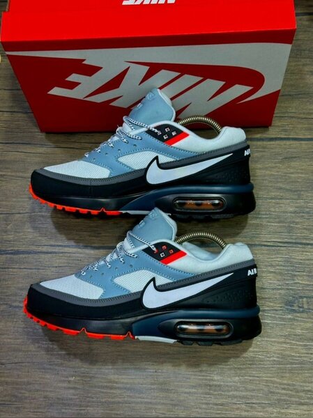 NIKE AIR MAX SNEAKERS