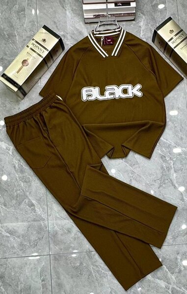 Ensemble de survêtement stylé