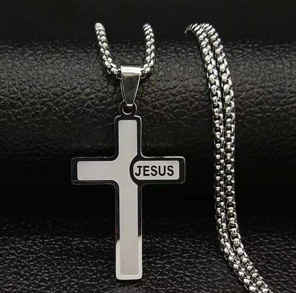 Collier Croix Acier Jésus