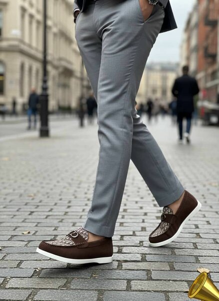 Mocassins en cuir marron élégants